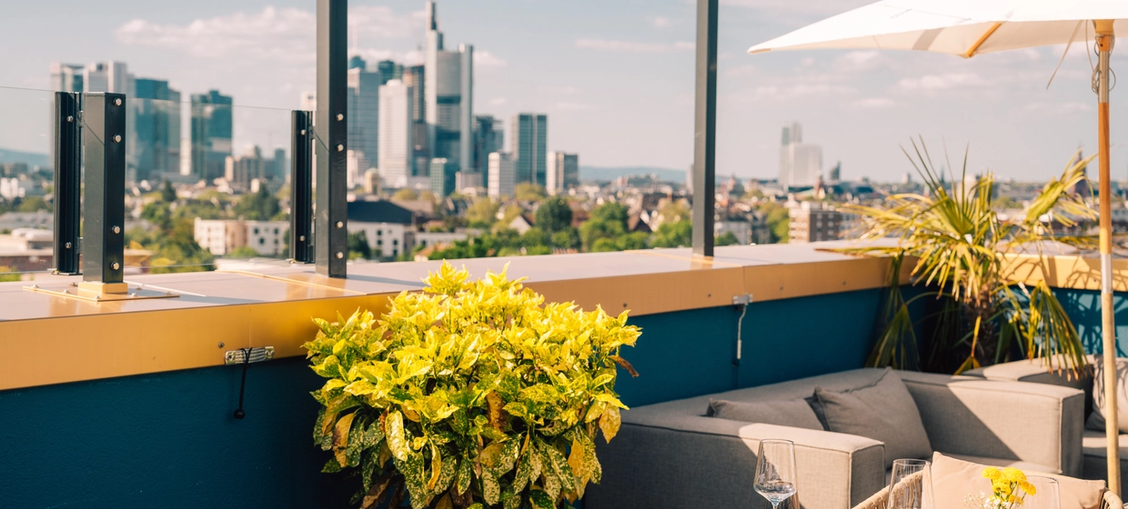 Blasky Hotel & Rooftop